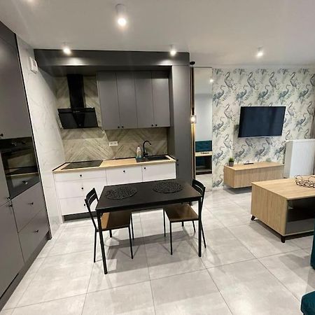 Forum Wola Fine Apartment Варшава Экстерьер фото