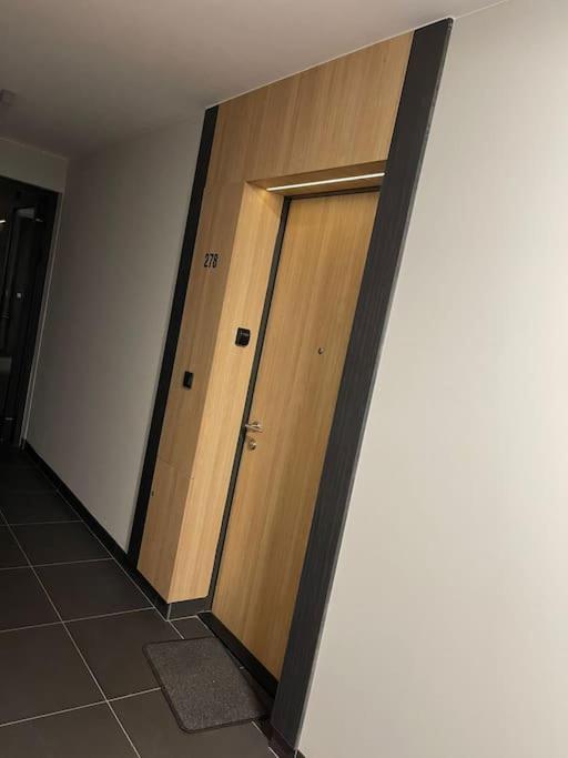 Forum Wola Fine Apartment Варшава Экстерьер фото